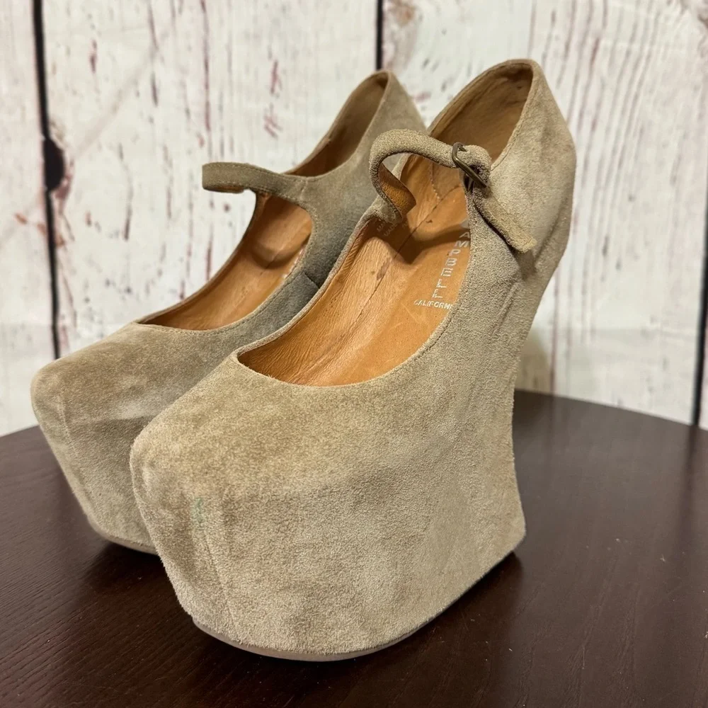 JEFFREY CAMPBELL NIGHT WALK heelless Stylish Tan Platform Wedge MaryJane Shoes 7